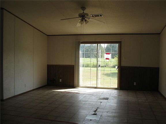 2nd image of 2386 County Road 122