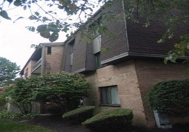 2nd image of 64201 Delaire Landing Rd