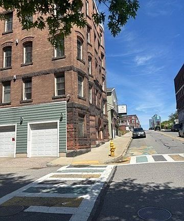 3rd image of 257 Pleasant St APT 9