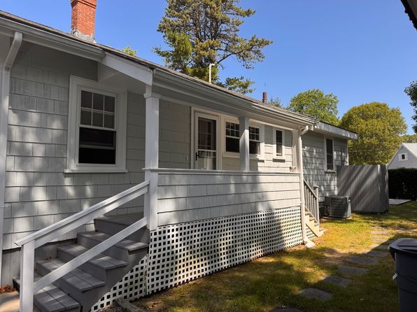 1 Laura St