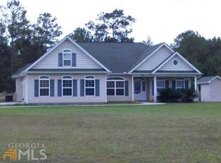 284 Thoroughbred Rd, Woodbine, GA 31569
