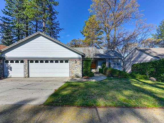 2nd image of 140 Northridge Dr