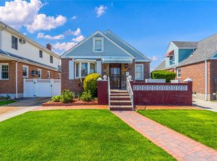 105 Sterling Rd, Elmont, NY 11003