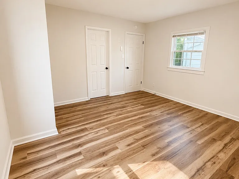 8529 Summer View Dr — Photo 10