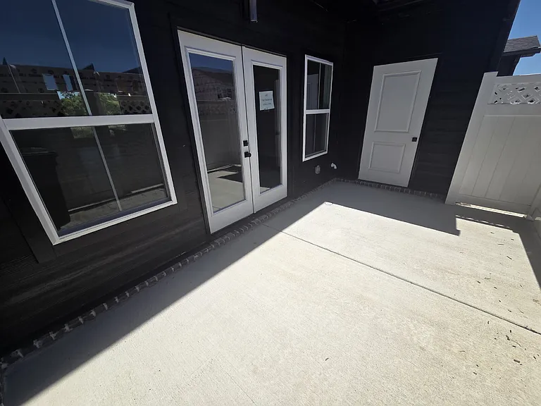 1341 Rebecca Johns Dr — Photo 18