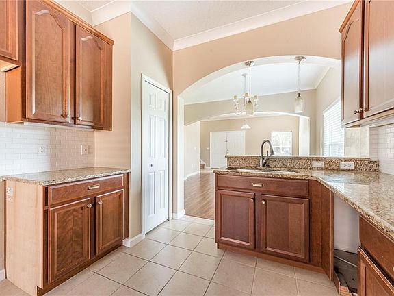 5th image of 9160 Grey Moss Dr