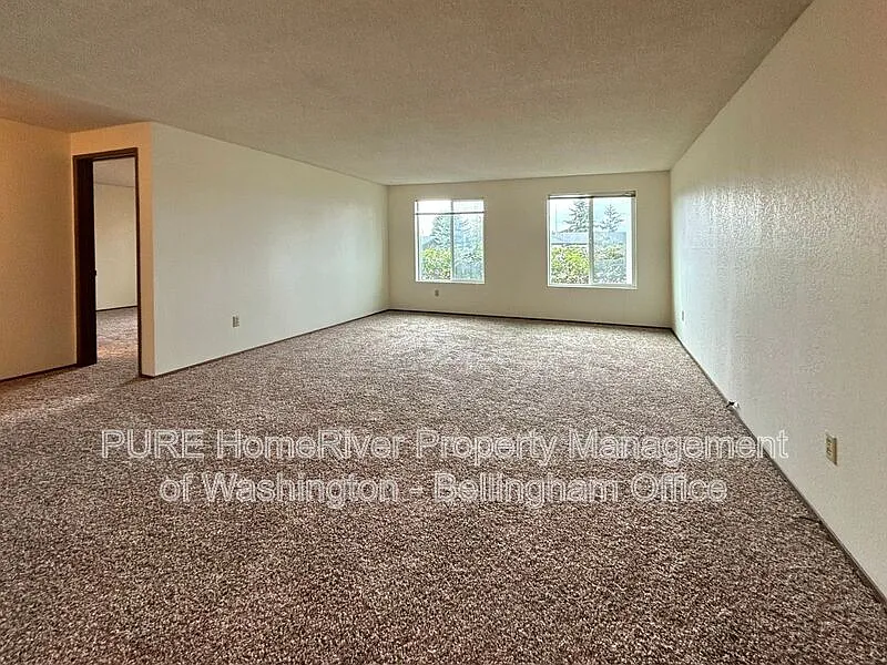 2 bed, 1.0 bath, 900 sqft, $1,745 — Photo 4