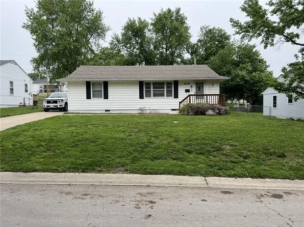 3409 Scott St, Saint Joseph, MO 64507