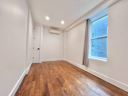 Rented by Doorway NYC, LLC | media 17