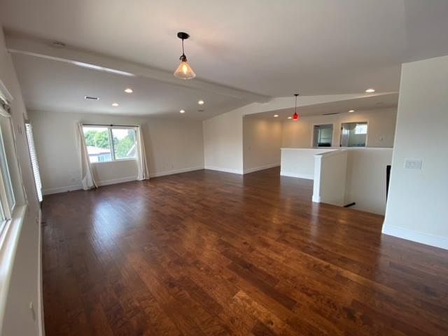 Living area/Flexible Space. Total Dimension: 24ft x 22ft