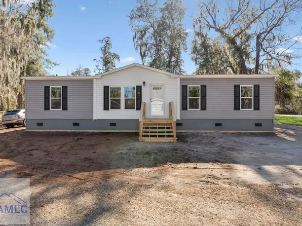 13 Faye Dr, Midway, GA 31320