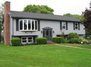 24 Laura Ln, Fairhaven, MA 02719