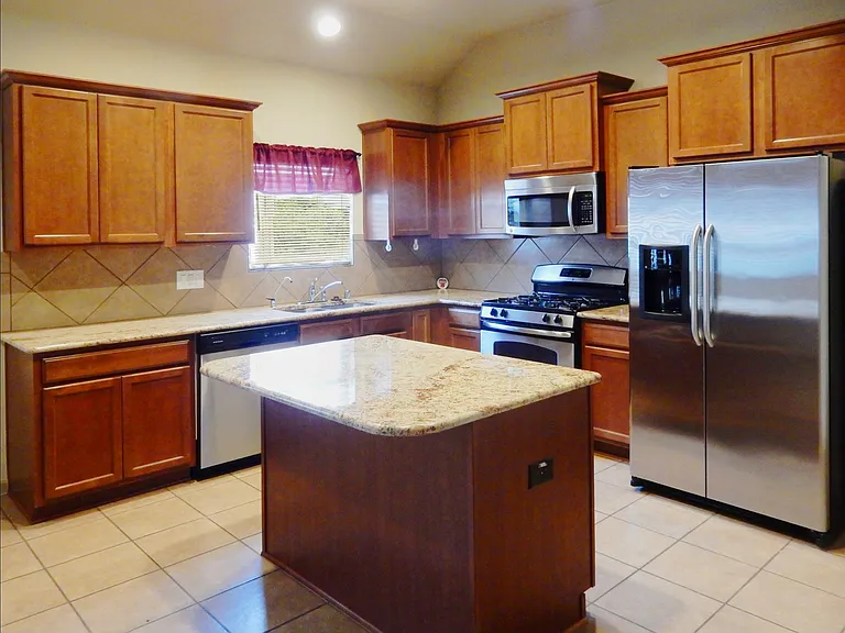 24510 Avellino Ct — Photo 10