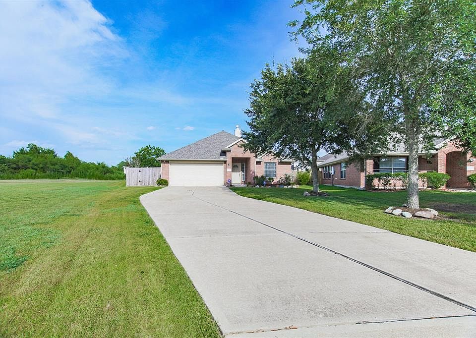 1st image of 16523 Great Oaks Glen Dr