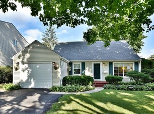 315 S Benton St, Palatine, IL 60067