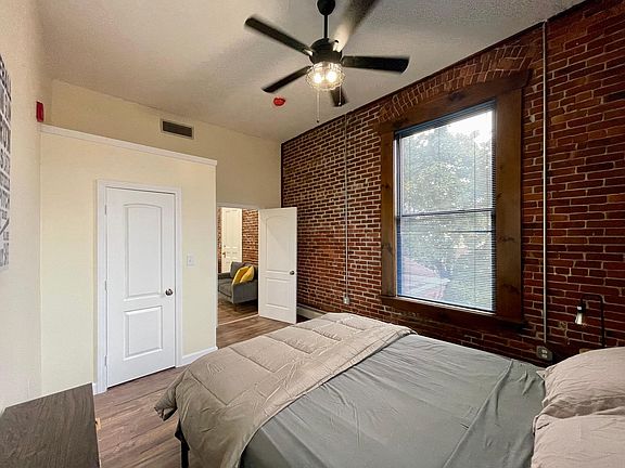 5th image of 474 Broadway Suite 3