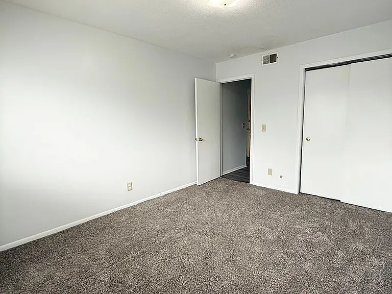 4131 S 25th St — Photo 13
