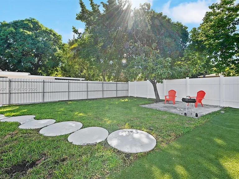 13840 NW 5th Ct — Photo 6