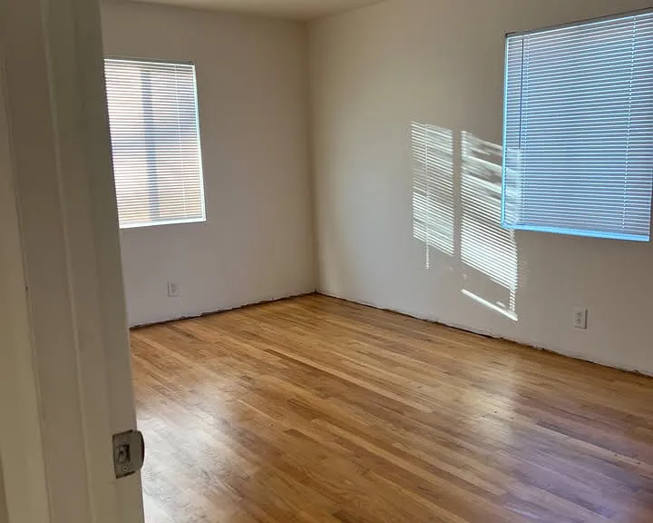 1702 Grandview Ave — Photo 7