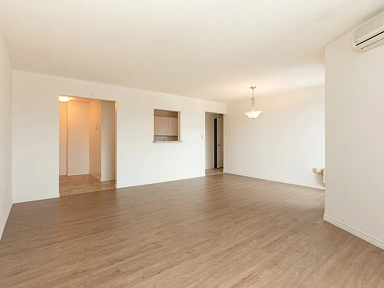 700 Cambrian Heights Dr — Photo 5