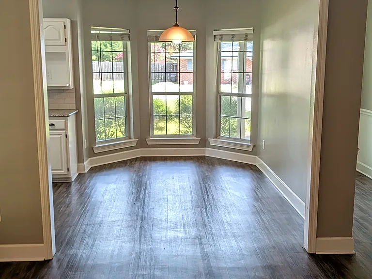 540 Linda St — Photo 3