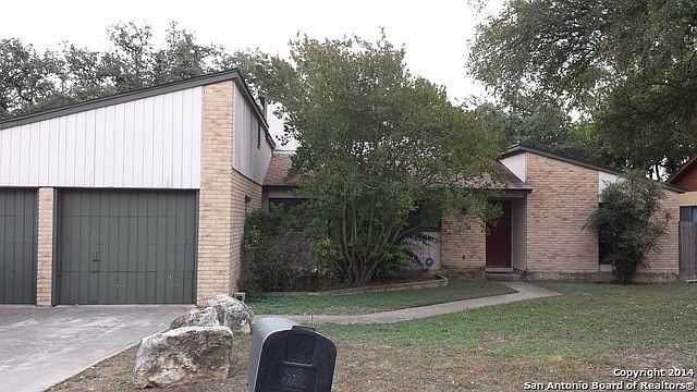 1st image of 2942 Oak Leigh St