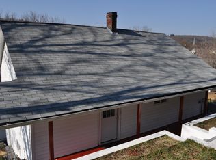 217 Riverside Dr, Honesdale, PA 18431
