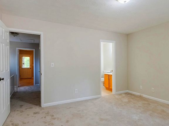 3rd image of 2782 Country Ct SE #A
