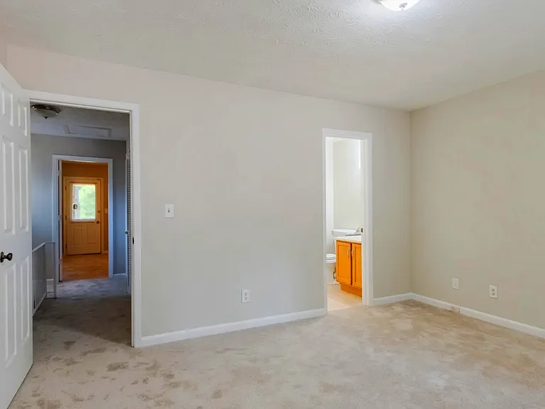 2782 Country Ct SE #A — Photo 3