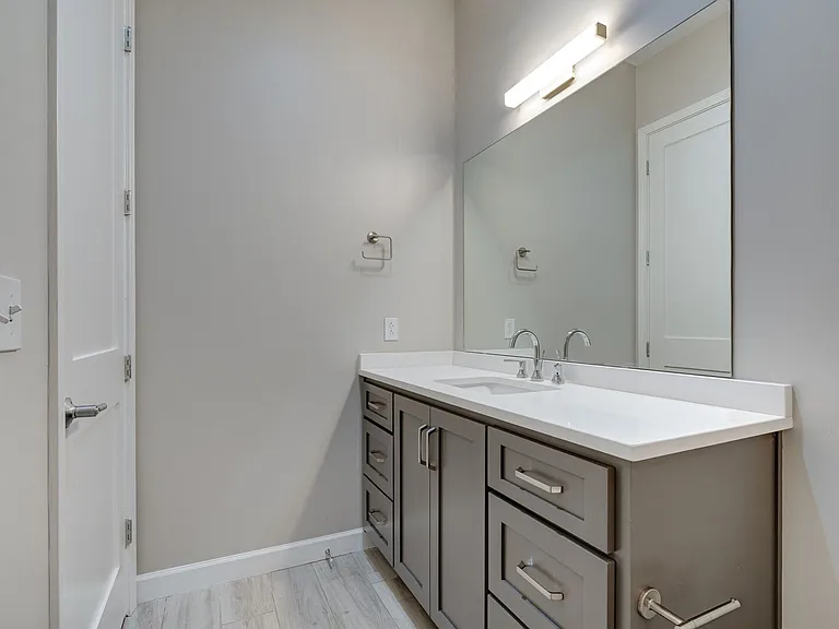 160 Morrow Ave #208 — Photo 13