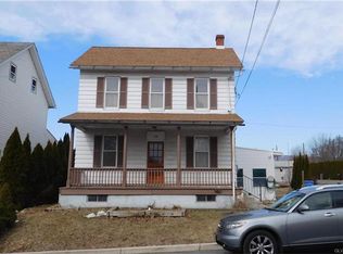 133 New St, Walnutport, PA 18088