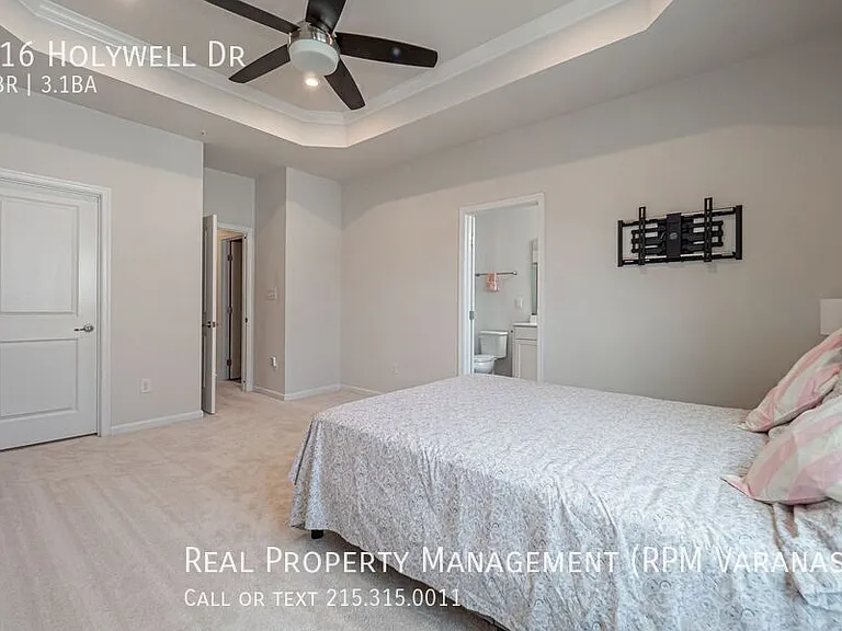 516 Holywell Dr — Photo 17