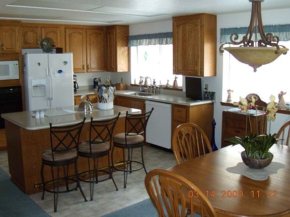 Looking @ Kitchen from Dinning Room