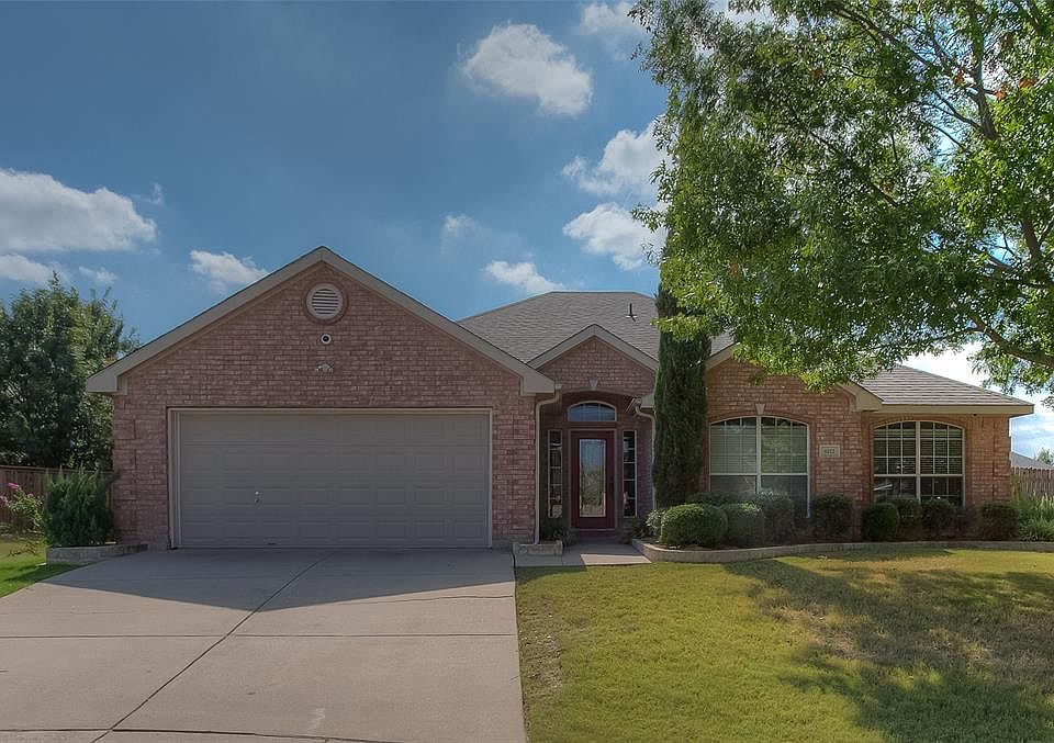 1st image of 8512 Thicket Ct