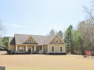 86 Austin Storey Cir, Newnan, GA