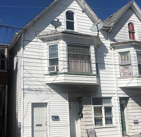 141 W Ridge St #B — Photo 1