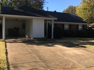 613 N Oak Grove Rd, Memphis, TN 38120