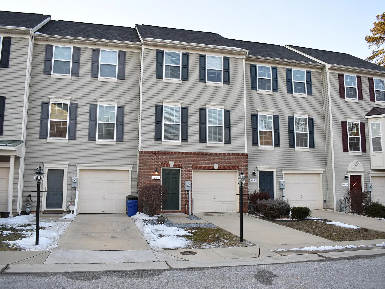 2 bed, 1414 sqft, $2,600 — Photo 1
