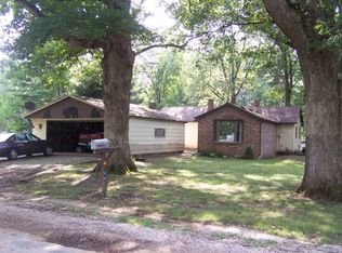 140 Mauck Ln, Danville, IL 61832