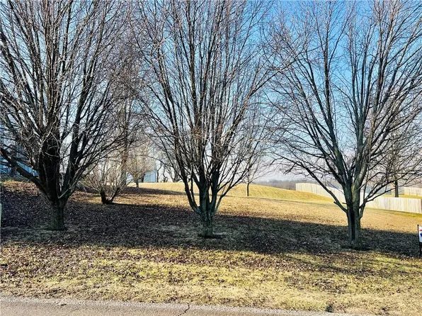4708 Creek Crossing Dr, Saint Joseph, MO 64507