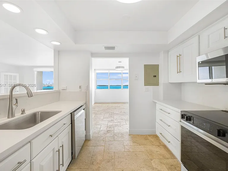 1420 Brickell Bay Dr #1401A — Photo 19