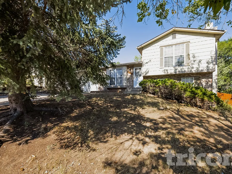 2925 Reuben Dr