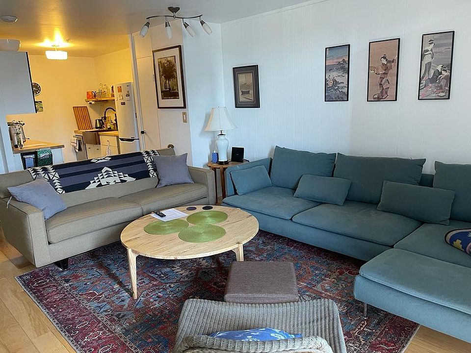 1st image of 3000 Farnam St APT 3K