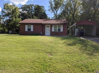 209 SW Heights Rd, Topeka, KS 66609