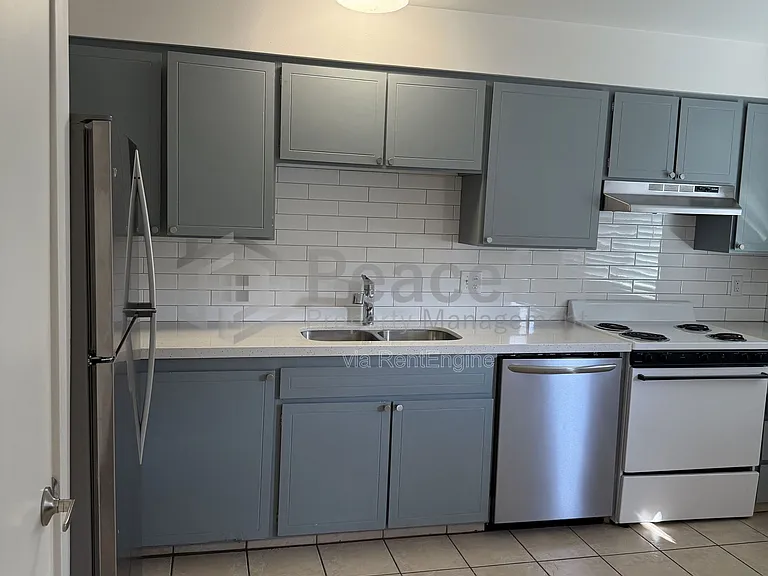 2025 S Broadmoor St — Photo 14