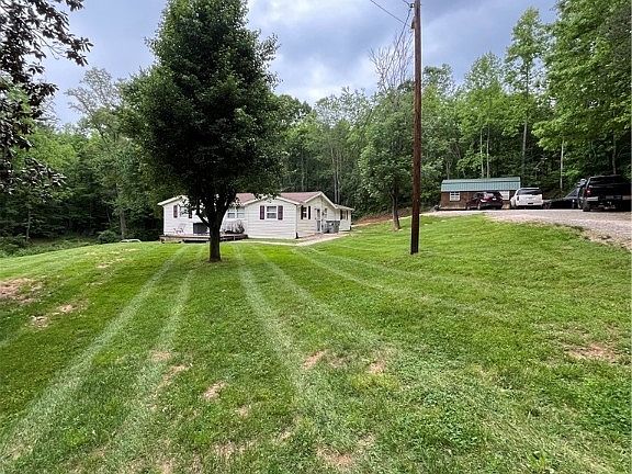 2nd image of 1523 NW Hedden Place