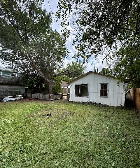 350 10th St — Photo 32