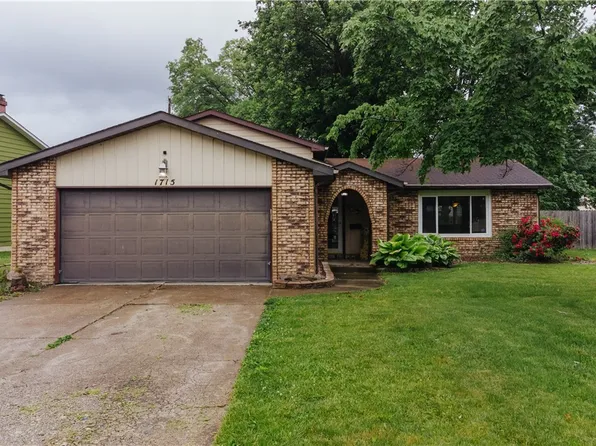 1715 N Nantucket Dr, Lorain, OH 44053