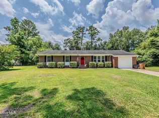 32 Chapman Ct, Jacksonville, NC 28540