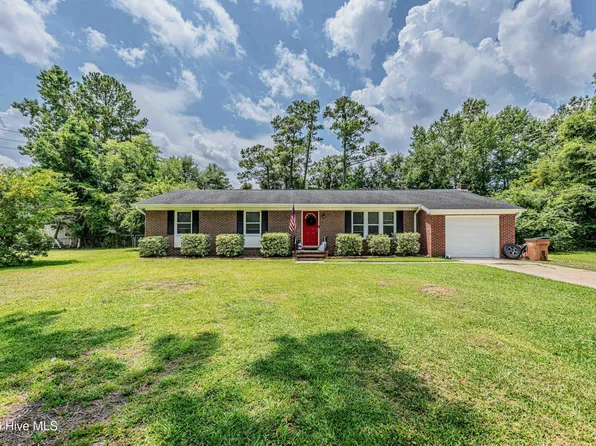 32 Chapman Court, Jacksonville, NC 28540